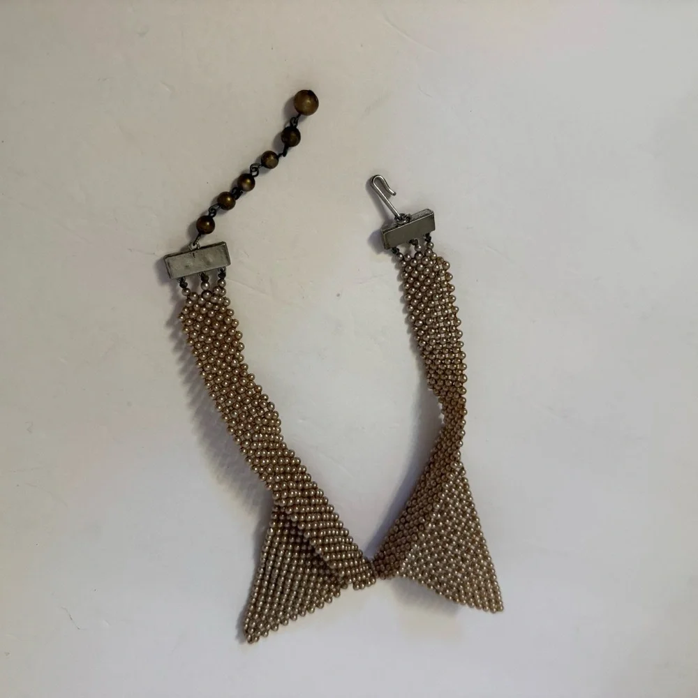 VINTAGE NECKLACE COLLAR SHIRT POINT DESIGN FAUX CREAM PEARLS 13” - 15”